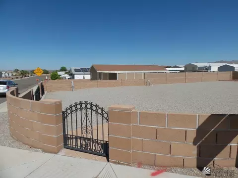 10297 S Avenida Compadres, Yuma, AZ 85365 photo 3
