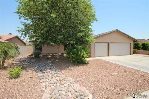 2272 E 26 Way, Yuma, AZ 85365 photo 2