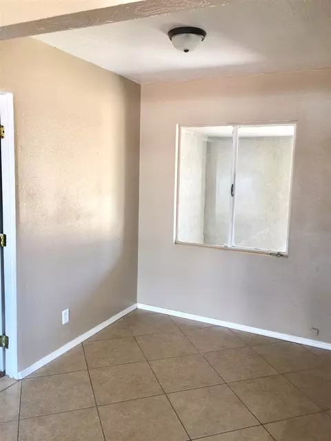 1355 E 24 Pl, Yuma, AZ 85365 photo 9