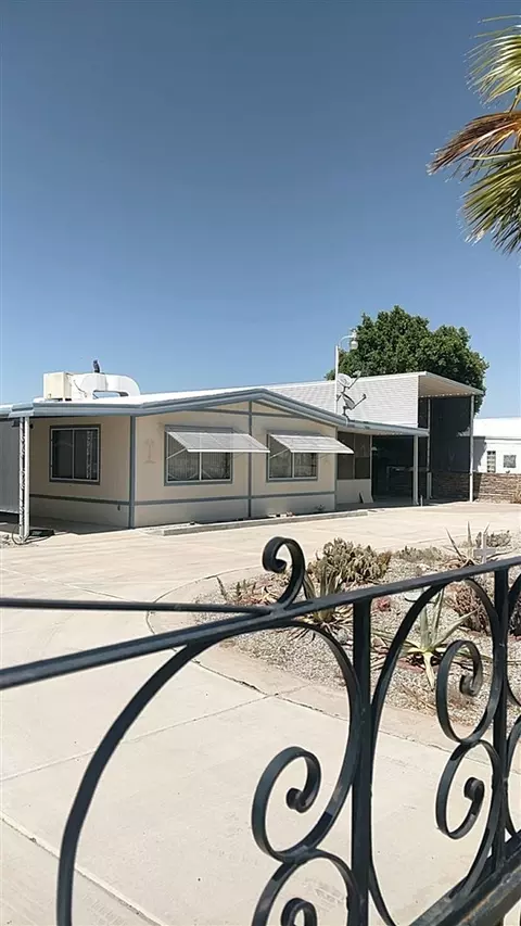 12412 E 38 St, Yuma, AZ 85367 photo 1