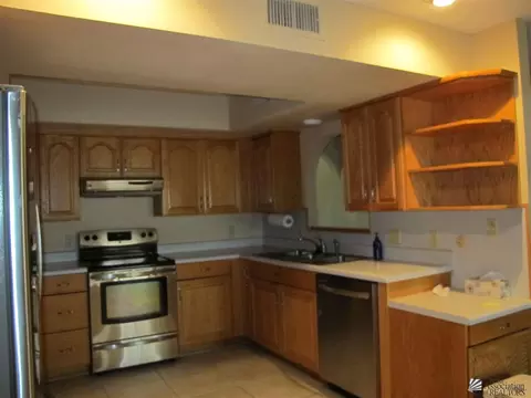 523 E 25 St, Yuma, AZ 85365 photo 8