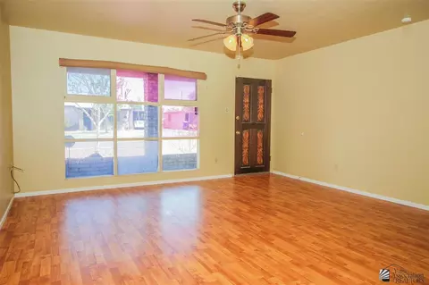 927 E 24 Pl, Yuma, AZ 85365 photo 2