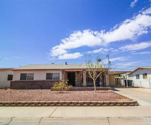 927 E 24 Pl, Yuma, AZ 85365 photo 1