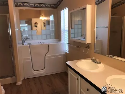 12584 E 45 Dr, Yuma, AZ 85367 photo 11