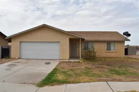 8869 E 39 Pl, Yuma, AZ 85365 photo 1