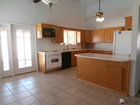 1857 E 26 Pl, Yuma, AZ 85365 photo 4