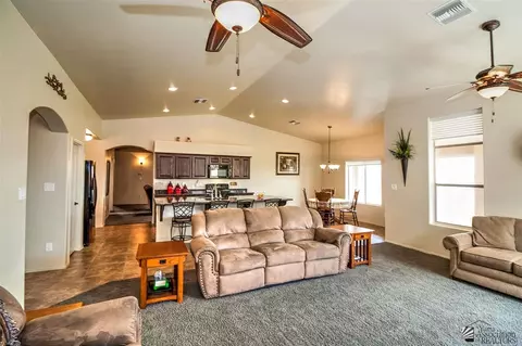 6054 E 46 Ln, Yuma, AZ 85365 photo 2