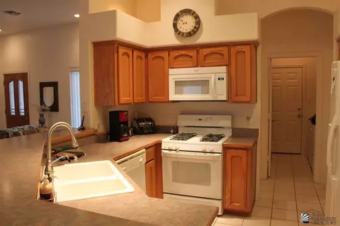 10706 E 38 Pl, Yuma, AZ 85365 photo 6