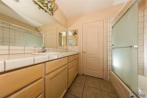 6536 E Mountain View Pl, Yuma, AZ 85365 photo 13
