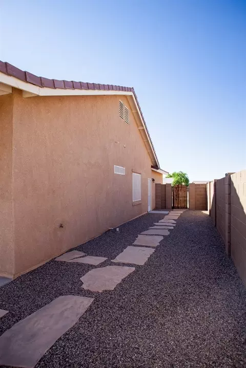 7944 E 38 Pl, Yuma, AZ 85365 photo 16