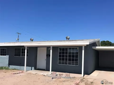 926 E 25 St, Yuma, AZ 85365 photo 3