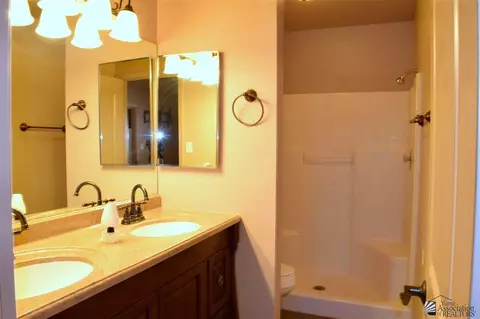 2215 E 27 Ln, Yuma, AZ 85364 photo 8