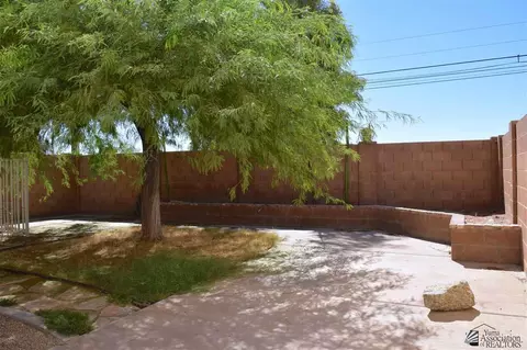 2215 E 27 Ln, Yuma, AZ 85364 photo 16