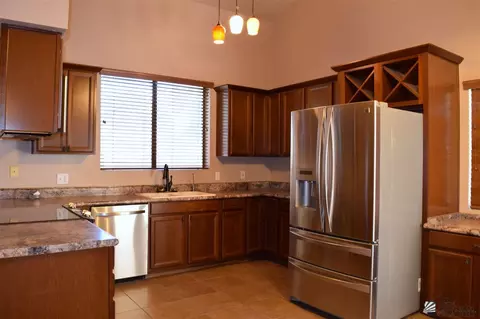 2215 E 27 Ln, Yuma, AZ 85364 photo 4