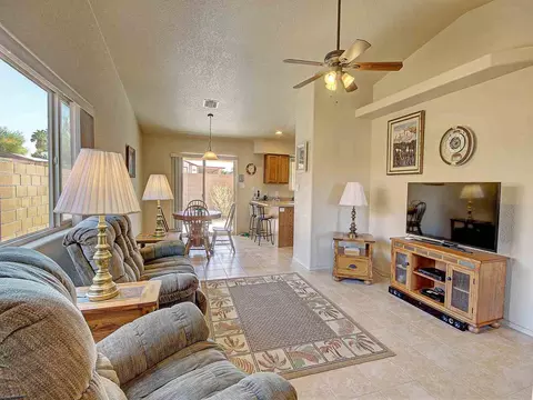 13813 E 45 Ln, Yuma, AZ 85367 photo 2