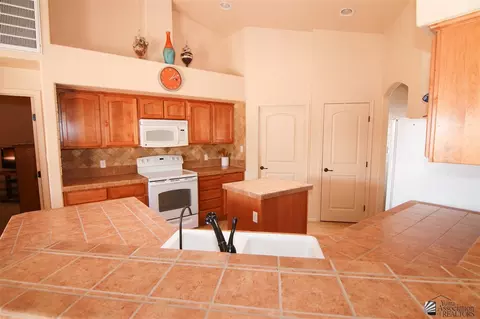 5911 E 38 Pl, Yuma, AZ 85365 photo 7