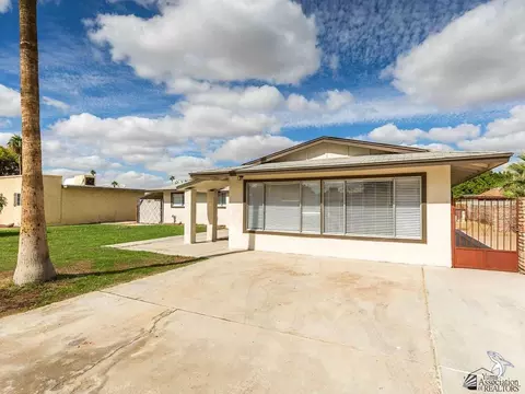 1622 E 27 St, Yuma, AZ 85365 photo 2