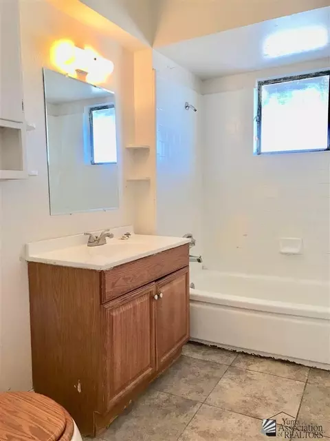 2028 E 24 Pl, Yuma, AZ 85365 photo 8
