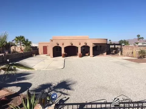 13368 E 55 Dr, Yuma, AZ 85367 photo 1