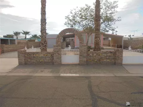 13209 E 49 Dr, Yuma, AZ 85367 photo 1