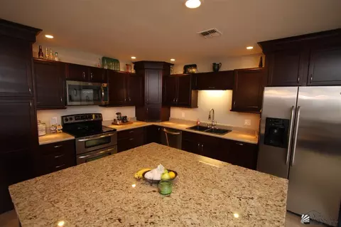 1452 E 27 St, Yuma, AZ 85365 photo 3