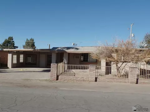 2132 E 14 Pl, Yuma, AZ 85365 photo 1
