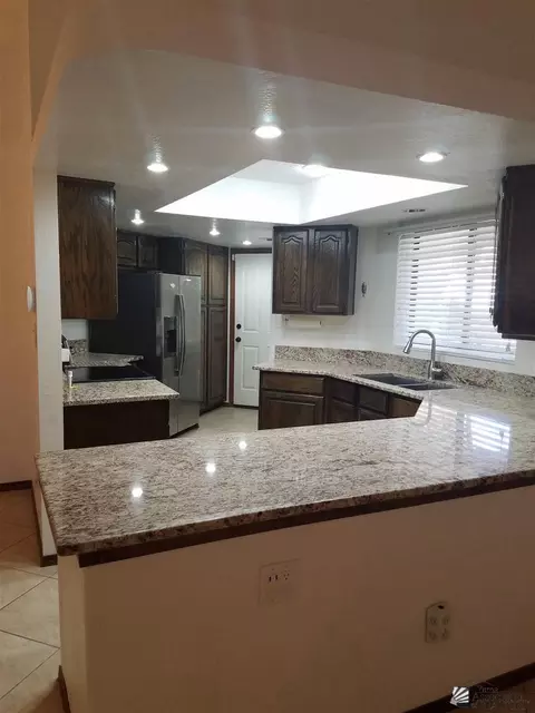 12129 E Del Verde Dr, Yuma, AZ 85367 photo 2