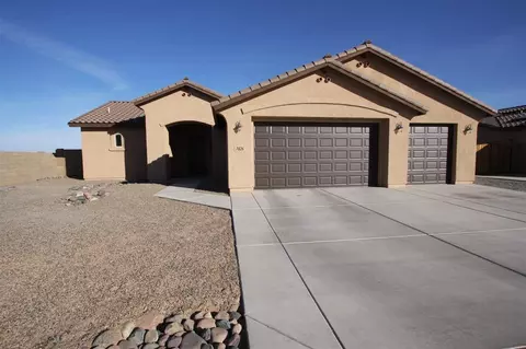 7826 E 37 St, Yuma, AZ 85364 photo 1