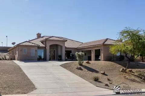 8201 E Adobe Ridge Rd, Yuma, AZ 85365 photo 3