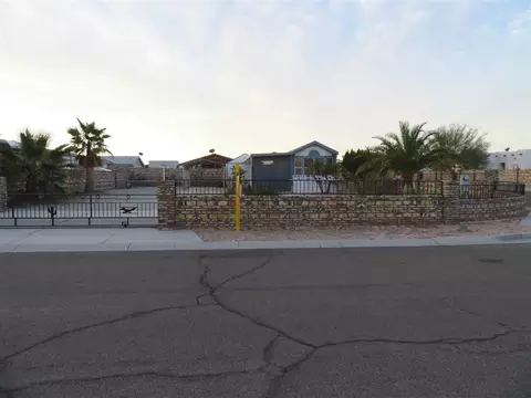 12715 E 44 Dr, Yuma, AZ 85367 photo 2