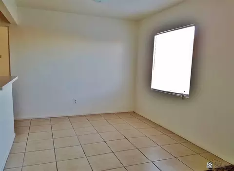 284 E 25 St, Yuma, AZ 85364 photo 4