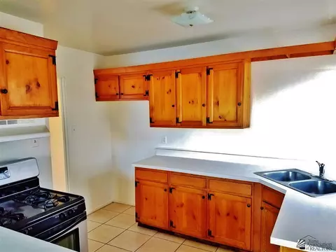 284 E 25 St, Yuma, AZ 85364 photo 5