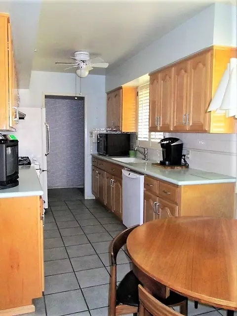 372 E 30 St, Yuma, AZ 85364 photo 2