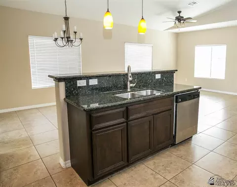 194 E 13 Pl, Somerton, AZ 85350 photo 4