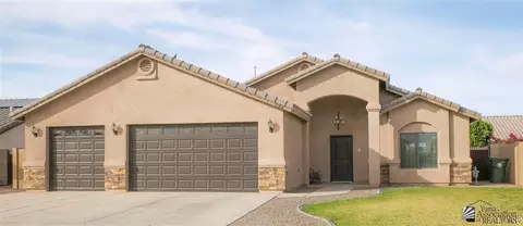 194 E 13 Pl, Somerton, AZ 85350 photo 1