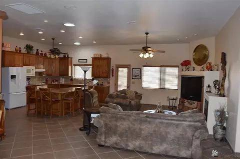 14764 E 49 St, Yuma, AZ 85367 photo 2
