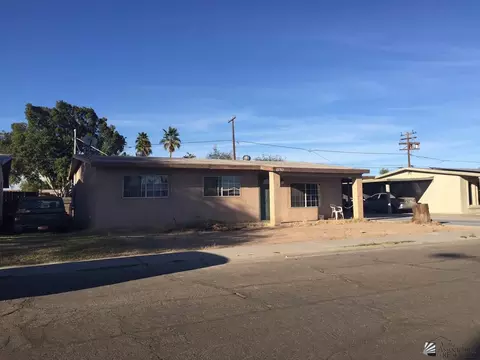 1340 E 26 St, Yuma, AZ 85365 photo 2