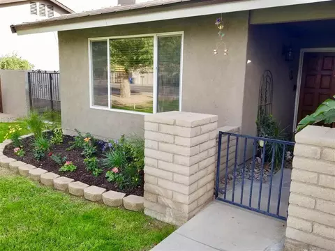 2125 E 26 Way, Yuma, AZ 85365 photo 2