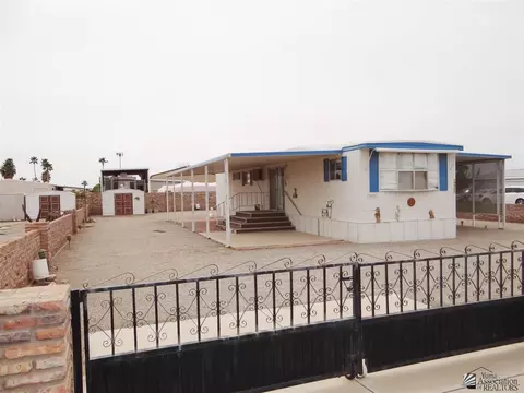 13205 E 43 St, Yuma, AZ 85367 photo 1