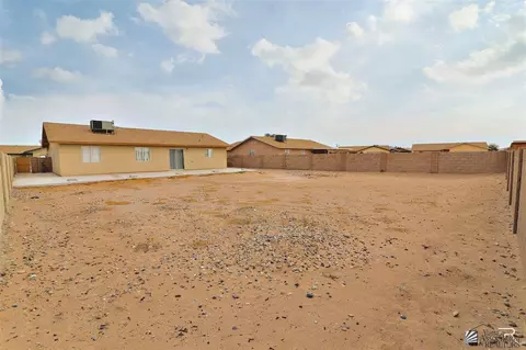 8701 E 38 Pl, Yuma, AZ 85365 photo 13