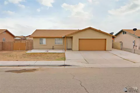 8701 E 38 Pl, Yuma, AZ 85365 photo 2