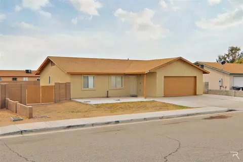 8701 E 38 Pl, Yuma, AZ 85365 photo 1