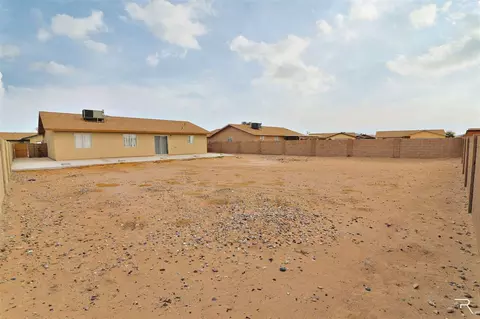 8701 E 38 Pl, Yuma, AZ 85365 photo 13