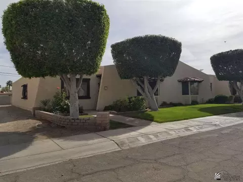 663 E 26 St, Yuma, AZ 85365 photo 1