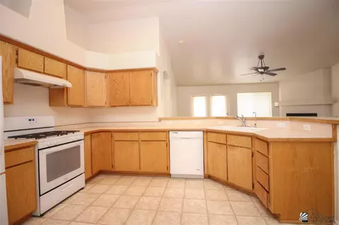 10402 E 38 Pl, Yuma, AZ 85365 photo 4
