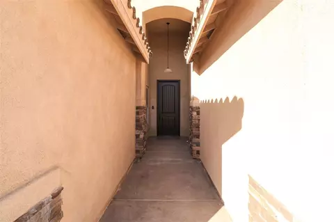 8587 E 35 St, Yuma, AZ 85365 photo 4