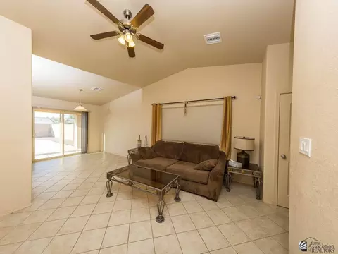 6570 E 33 St, Yuma, AZ 85365 photo 3