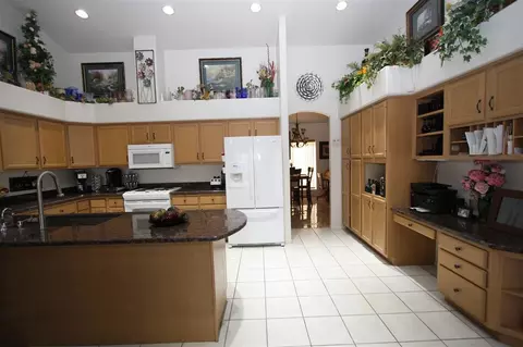 10243 S Fairway Loop, Yuma, AZ 85367 photo 6