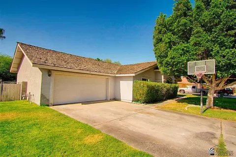 3570 E Riho Ln, Yuma, AZ 85365 photo 2