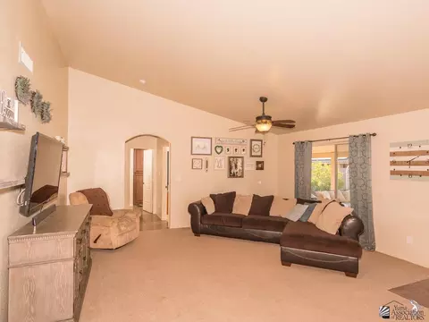 6364 E 46 Ln, Yuma, AZ 85365 photo 3